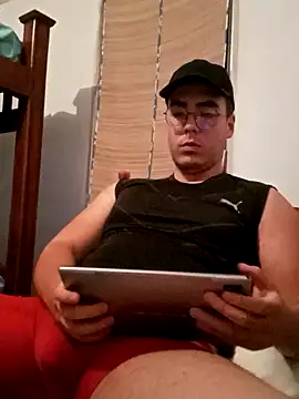 Hypeeboyy online show from 04/12/26, 05:12