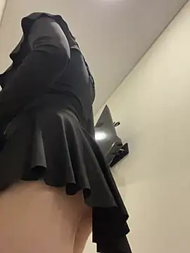 pinkpeachx online show from 04/16/26, 06:41