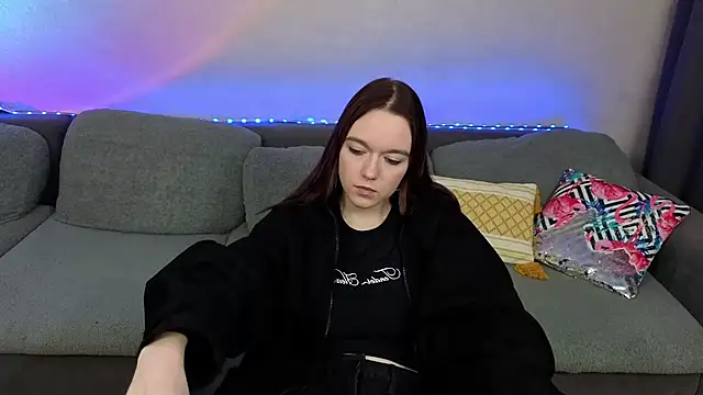 SunyLily online show from 05/07/26, 07:14