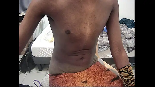 Tanned tiger1 online show from 04/23/26, 07:05