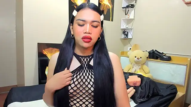 hugecelestina online show from 04/09/26, 08:09