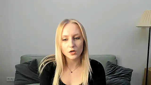 CatarinaGulla online show from 03/06/26, 09:17