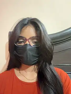 Snapshot of nikki_catz chatting on 07/17/26, 04:56 nikki catz online show from 07/17/26, 04:56