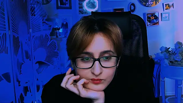 LixeLuna online show from 04/17/26, 06:27