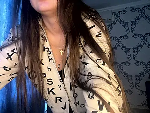 Alina-Moon online show from 04/10/26, 12:21