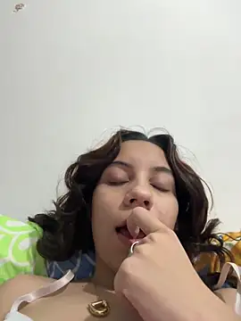 Nicole Cute04 online show from 04/29/26, 04:38