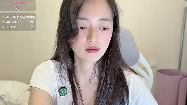 Snapshot of jinxiyao01 chatting on 06/28/26, 02:28 jinxiyao01 online show from 06/28/26, 02:28