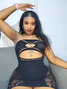 Snapshot of KendallJanner chatting on 04/07/26, 06:03 KendallJanner online show from 04/07/26, 06:03