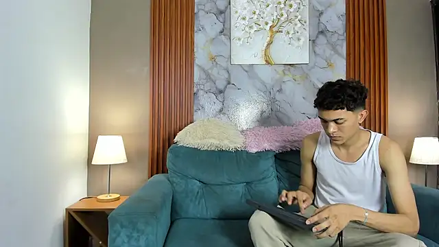 SKYN MAN online show from 04/02/26, 01:25