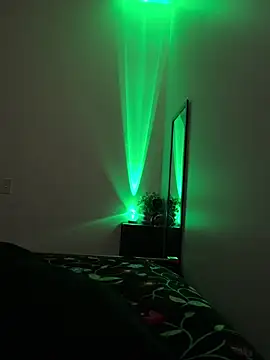 pink babygirl online show from 03/04/26, 11:00