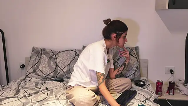 sweelexy online show from 04/13/26, 10:59