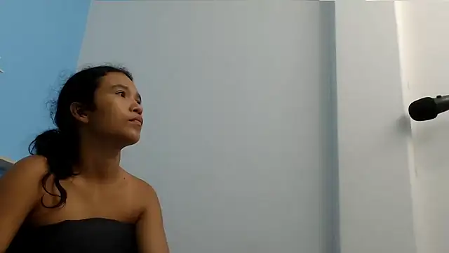 zoecute5817 online show from 06/04/26, 01:11