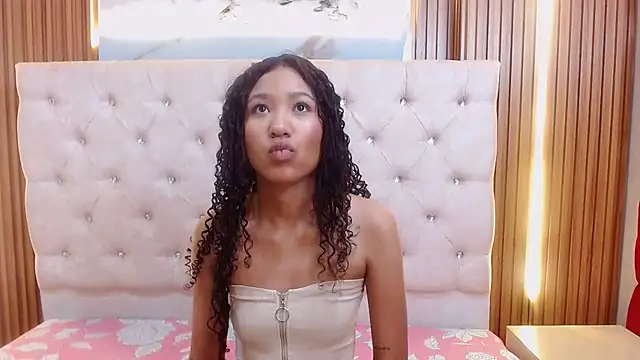 skiaracl202 online show from 03/29/26, 10:10