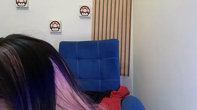 Snapshot of Caroline_hernandes chatting on 04/05/26, 12:46 Caroline hernandes online show from 04/05/26, 12:46