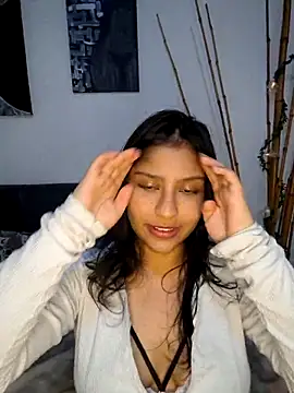 xanthenyx  online show from 04/19/26, 05:07