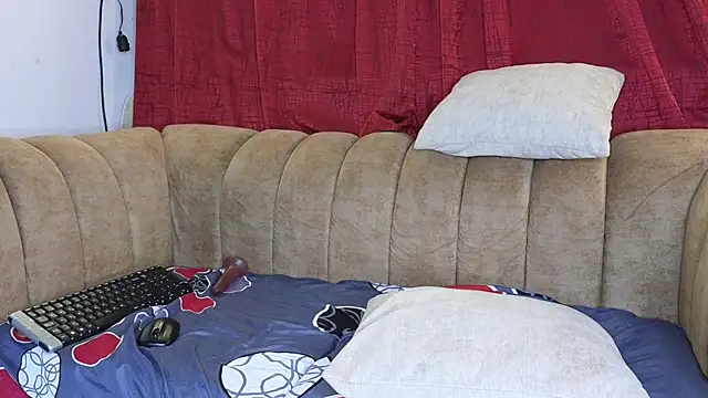 ahnaysexx online show from 04/16/26, 09:39