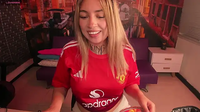 Tamaraa velez online show from 04/13/26, 09:09