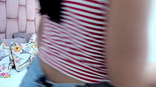 melina voss online show from 04/01/26, 02:45