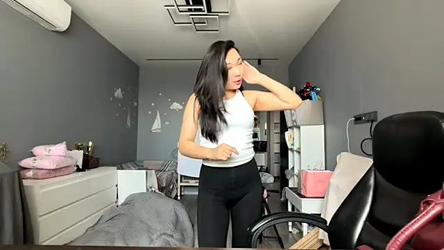 Snapshot of DrivenRitual chatting on 03/04/26, 03:12 DrivenRitual online show from 03/04/26, 03:12