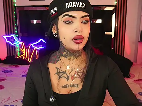 LauriInk1 online show from 04/16/26, 02:01