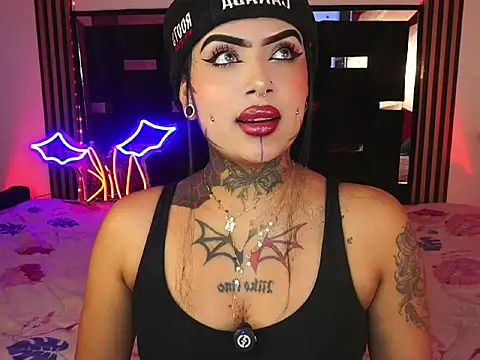 LauriInk1 online show from 04/16/26, 09:15