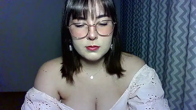 ClaraHard online show from 07/05/26, 07:10
