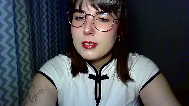 ClaraHard online show from 07/08/26, 05:50
