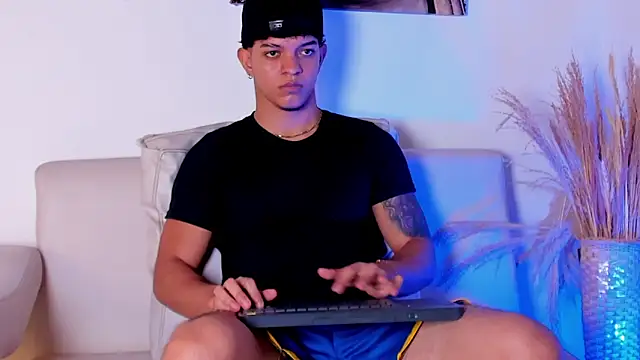 Noah brown 2 online show from 04/11/26, 11:31