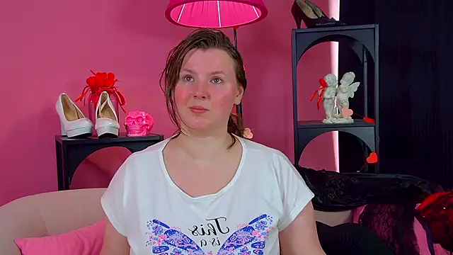 MelodyMoores online show from 05/08/26, 06:30