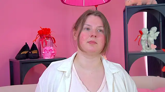 MelodyMoores online show from 05/18/26, 06:52