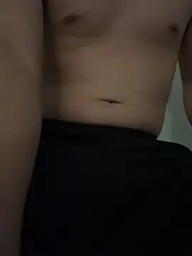 Snapshot of topone01 chatting on 03/04/26, 08:09 topone01 online show from 03/04/26, 08:09