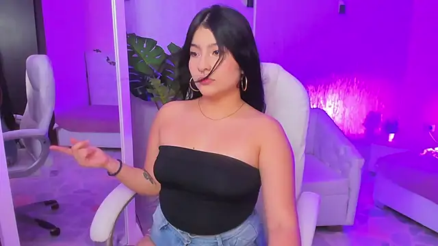 HannaLee333 online show from 03/17/26, 02:38