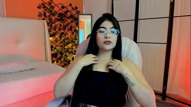 HannaLee333 online show from 03/27/26, 10:42