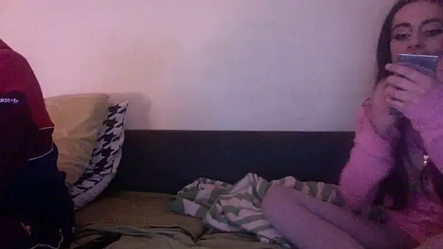 chiara-mario online show from 04/15/26, 07:58