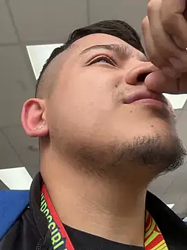 OliverTabordaa online show from 03/12/26, 05:52