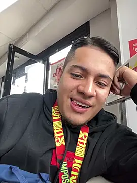 OliverTabordaa online show from 03/24/26, 04:23