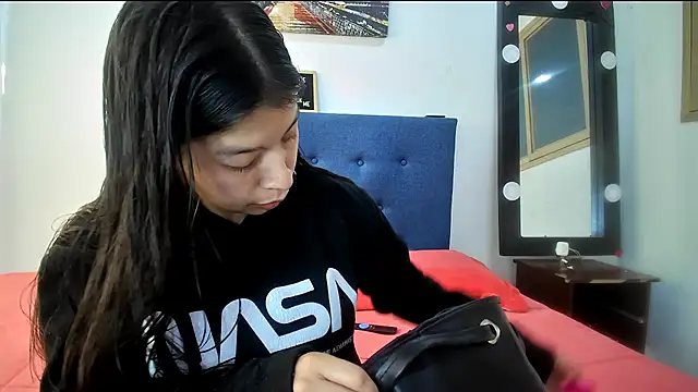 HIMAWARY SOIN5 online show from 04/14/26, 01:17