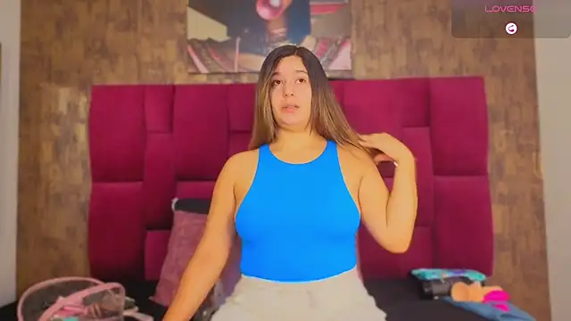 Isabella  Stone1 online show from 03/12/26, 07:42