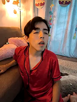 Lucca  555 online show from 04/01/26, 03:09