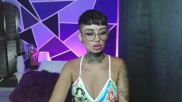 Sol Baker online show from 04/08/26, 03:39