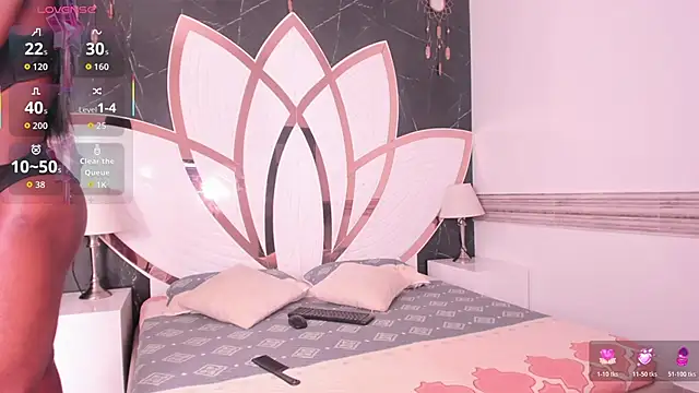 Snapshot of kristen-thomson chatting on 03/26/26, 02:33 kristen-thomson online show from 03/26/26, 02:33