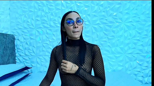 SOPHIA ZC online show from 04/19/26, 07:16