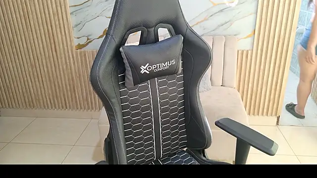 Akari 21 online show from 03/05/26, 12:34