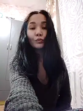 HollyXMolly online show from 03/08/26, 06:12