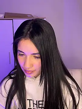 Lucy engel online show from 05/20/26, 02:07