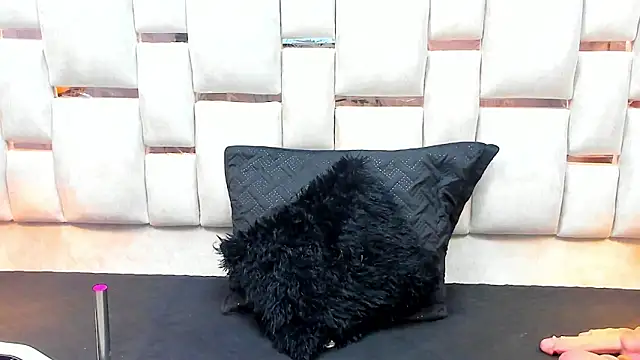 Milf Drip online show from 04/20/26, 12:30