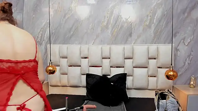 Milf Drip online show from 06/05/26, 12:00