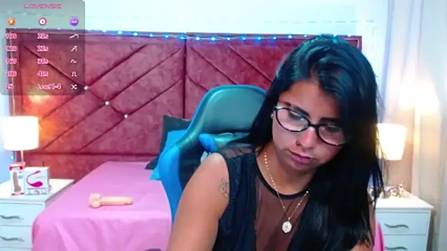 Snapshot of Alisha_Gamskar13 chatting on 05/14/26, 01:23 Alisha Gamskar13 online show from 05/14/26, 01:23