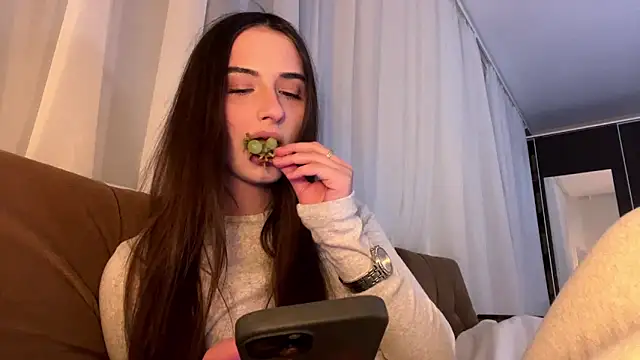 LunaTune online show from 04/03/26, 08:18