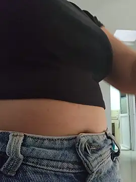 Pretty Julieta online show from 04/12/26, 09:09